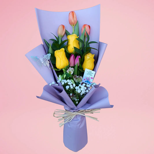 Maravilloso tulipan y rosas