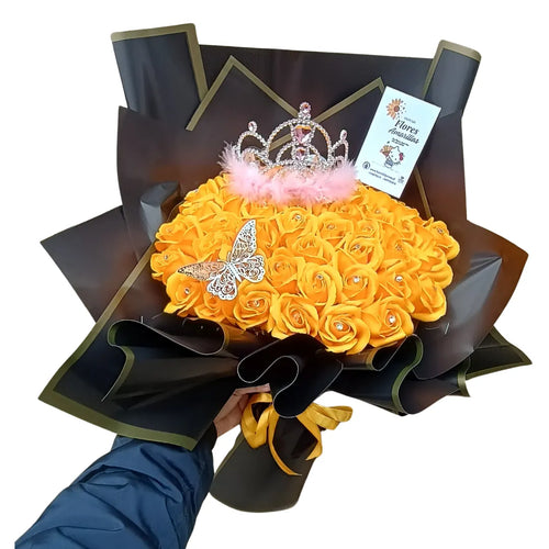 Ramo de 50 rosas eternas amarillas